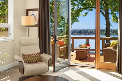 7447 W Mercer Way Mercer Island WA 98040