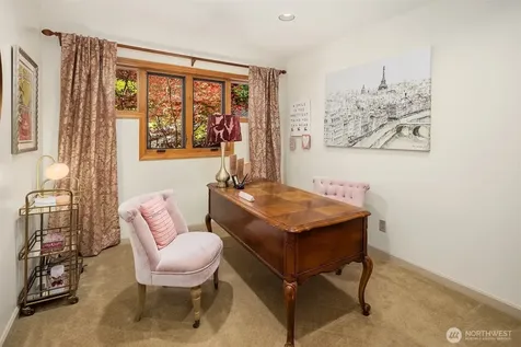 7447 W Mercer Way Mercer Island WA 98040