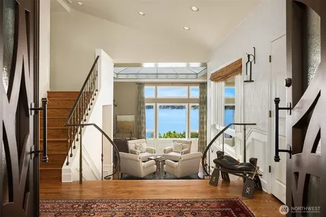 7447 W Mercer Way Mercer Island WA 98040