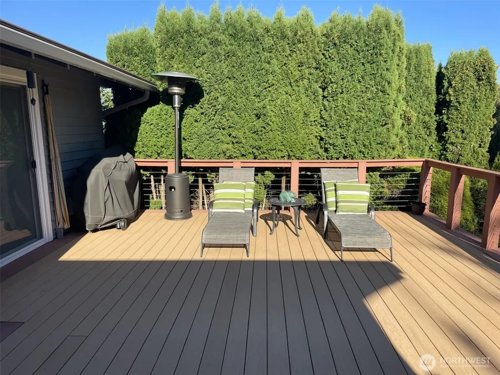 13605 SE 251 Place Kent WA 98042
