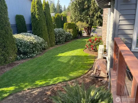 13605 SE 251 Place Kent WA 98042