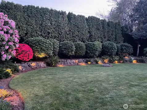 13605 SE 251 Place Kent WA 98042