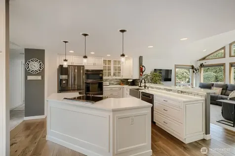 13605 SE 251 Place Kent WA 98042