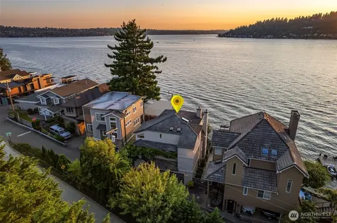 3711 Lake Washington Boulevard N Renton WA 98056