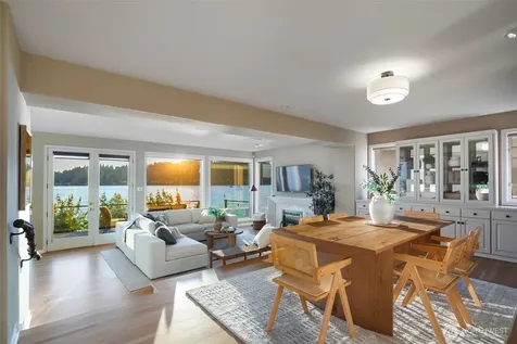 3711 Lake Washington Boulevard N Renton WA 98056
