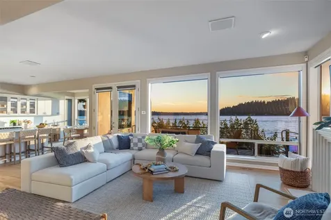 3711 Lake Washington Boulevard N Renton WA 98056