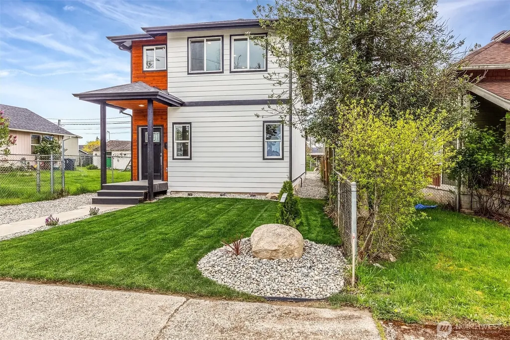 934 E 61st Tacoma WA 98408