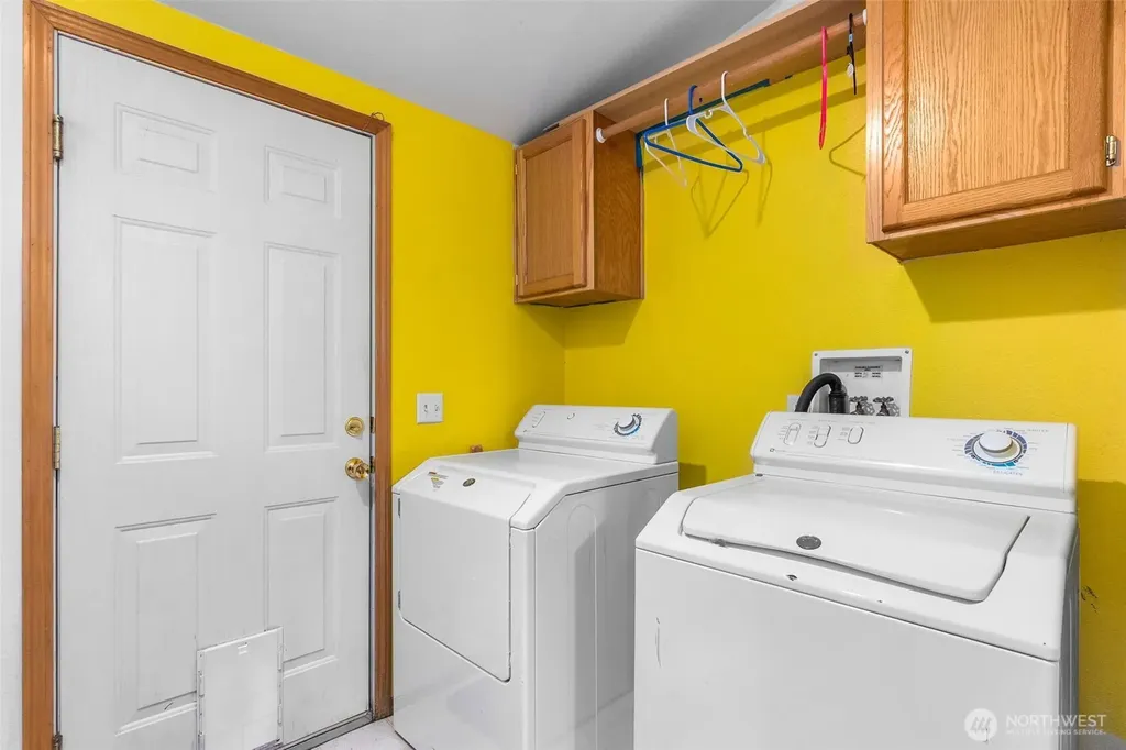 35308 16th Avenue Ct S Roy WA 98580