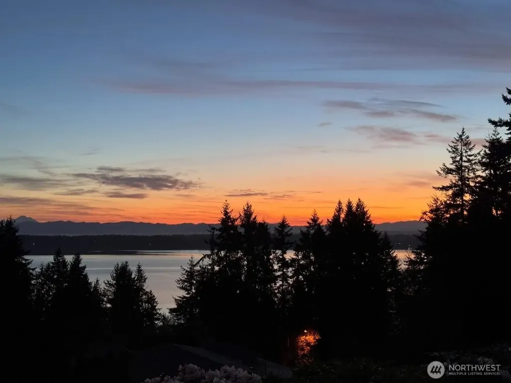 3834 Passage View Lane Langley WA 98260