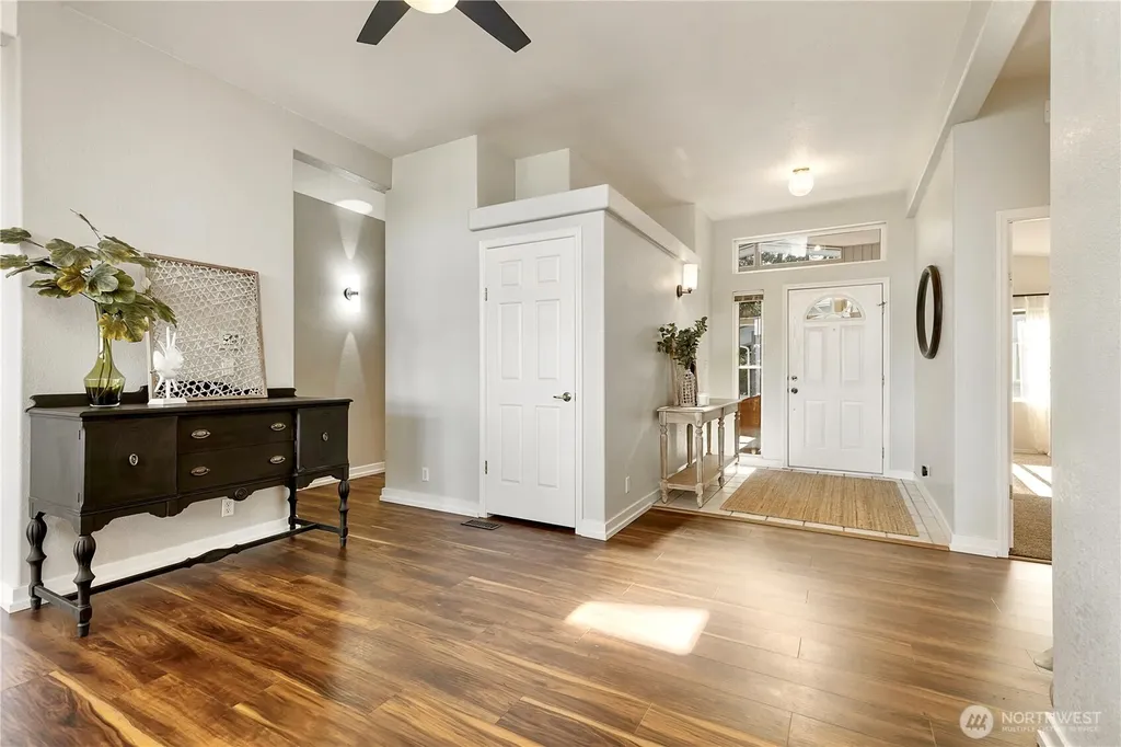 3834 Passage View Lane Langley WA 98260