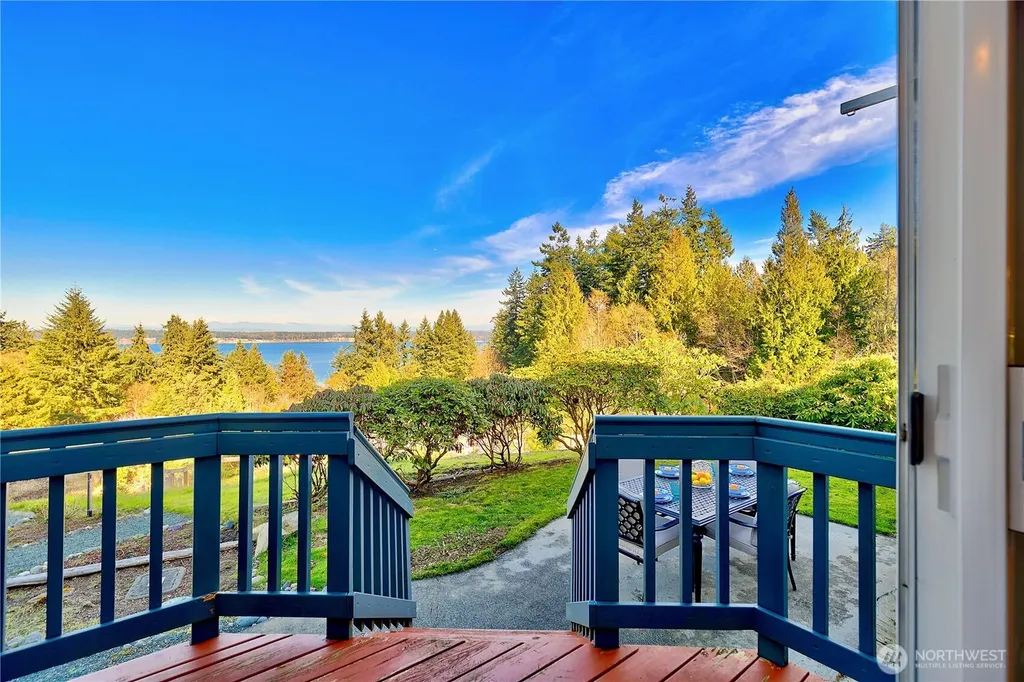 3834 Passage View Lane Langley WA 98260