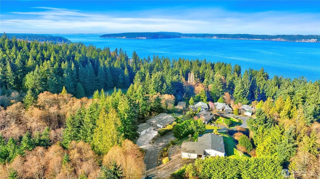3834 Passage View Lane Langley WA 98260
