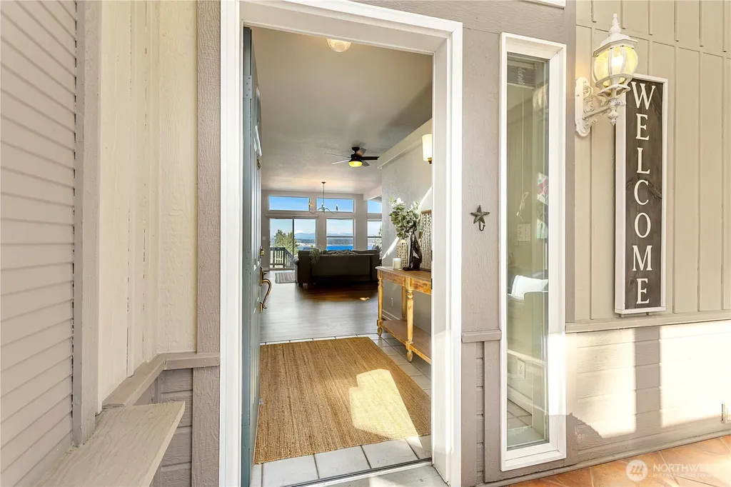 3834 Passage View Lane Langley WA 98260