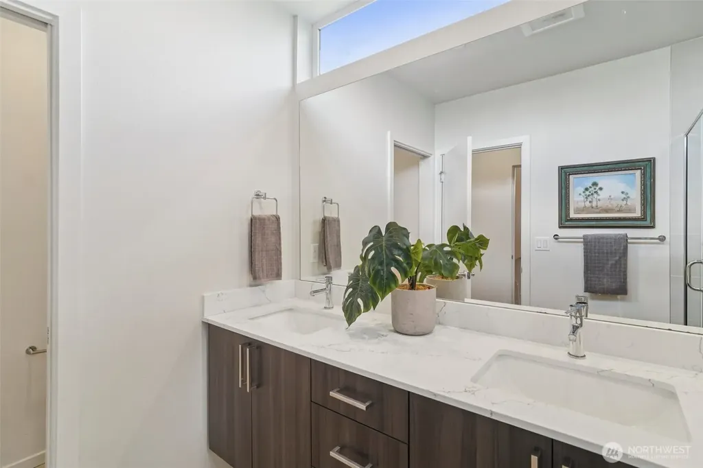 9032 14th Avenue NW Seattle WA 98117