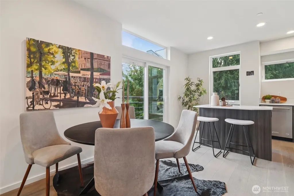 9032 14th Avenue NW Seattle WA 98117