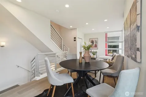 9032 14th Avenue NW Seattle WA 98117