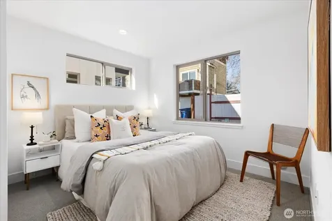 12044 Hiram Place NE Seattle WA 98125