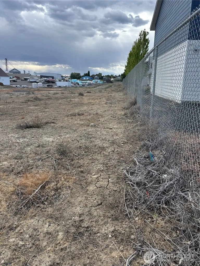 380 N Apple Avenue NE Royal City WA 99357