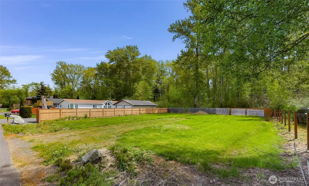 7050 Helweg Lane Blaine WA 98230