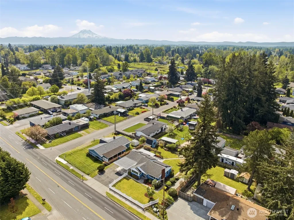 614 E 84th Street Tacoma WA 98445