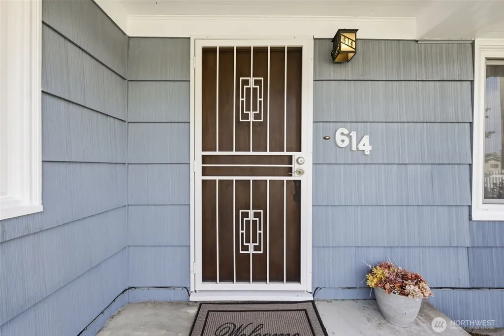 614 E 84th Street Tacoma WA 98445