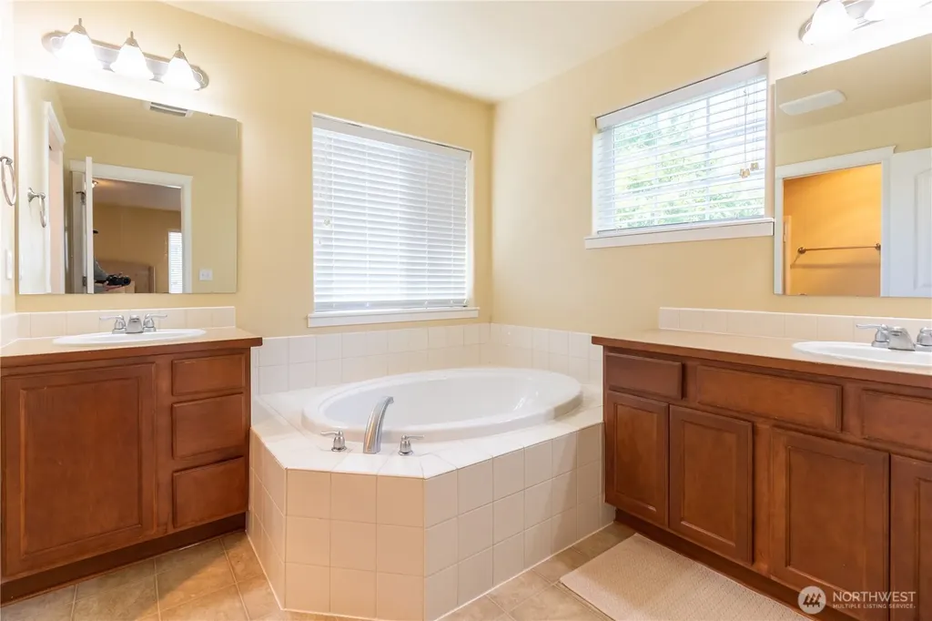 4959 Balustrade Boulevard SE Lacey WA 98513