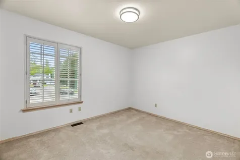33026 19th Court SW Federal Way WA 98023