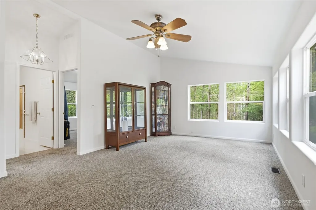 71 E Richardson Road Belfair WA 98528