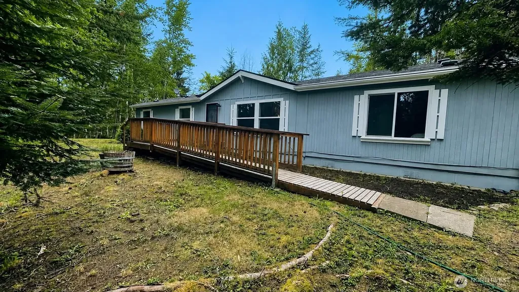 71 E Richardson Road Belfair WA 98528