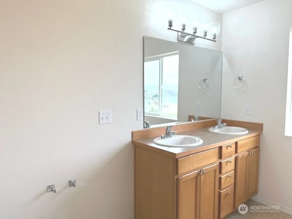1286 Fleetwood Avenue SW Ocean Shores WA 98569