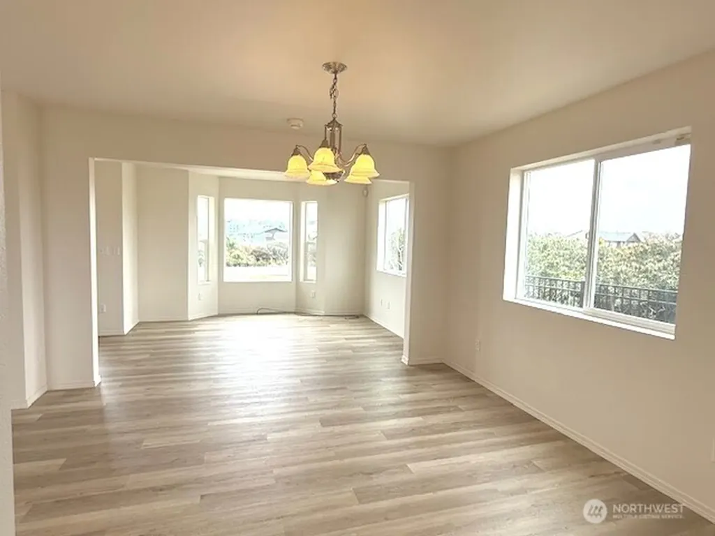 1286 Fleetwood Avenue SW Ocean Shores WA 98569