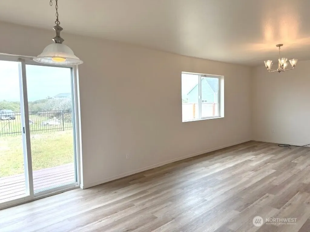 1286 Fleetwood Avenue SW Ocean Shores WA 98569