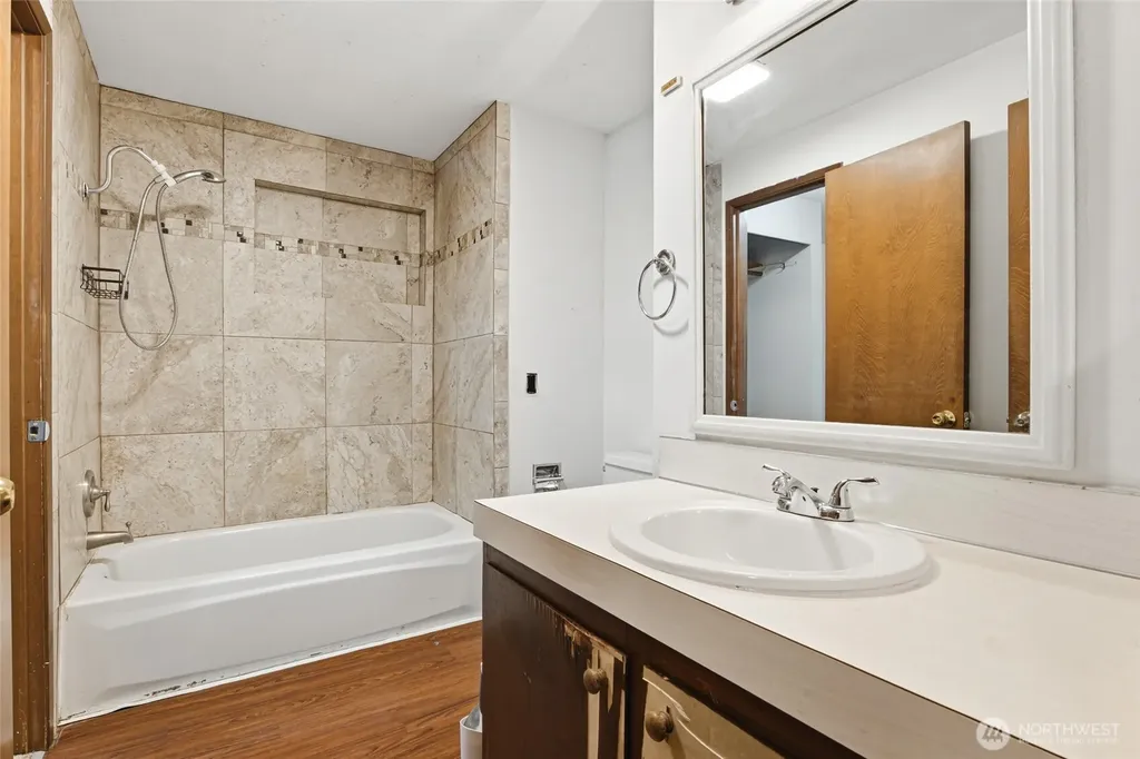 2735 26th Street SE Auburn WA 98002