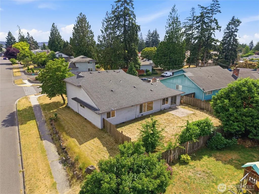 2735 26th Street SE Auburn WA 98002