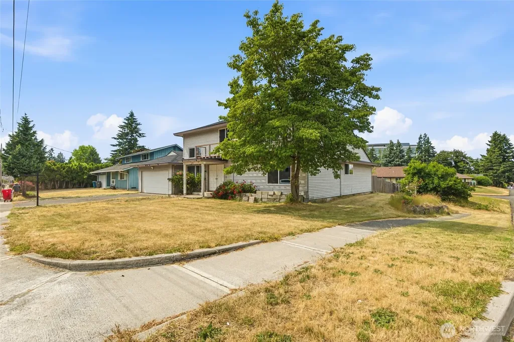 2735 26th Street SE Auburn WA 98002