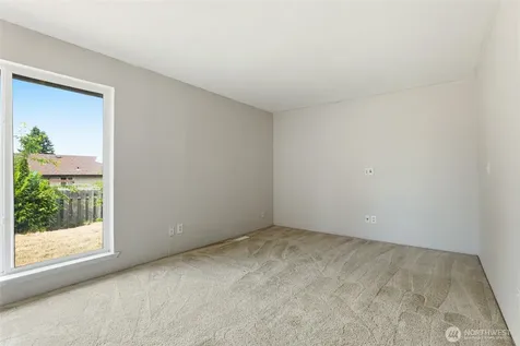 2735 26th Street SE Auburn WA 98002