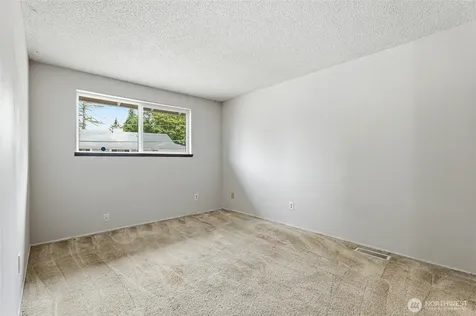 2735 26th Street SE Auburn WA 98002
