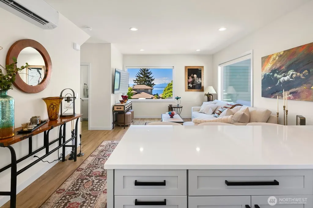 12734 7th Avenue NW Seattle WA 98177