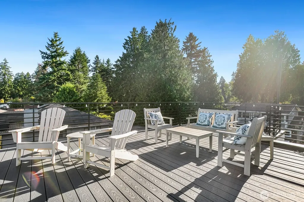 12734 7th Avenue NW Seattle WA 98177