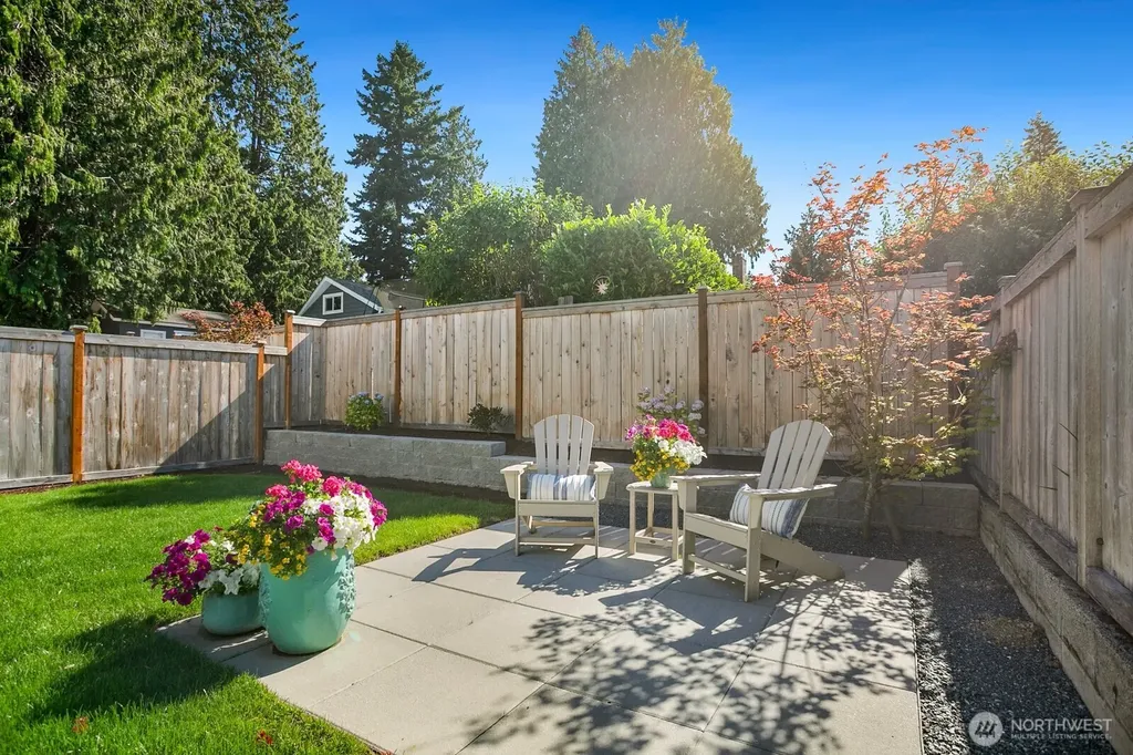 12734 7th Avenue NW Seattle WA 98177