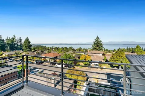 12734 7th Avenue NW Seattle WA 98177
