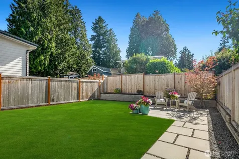 12734 7th Avenue NW Seattle WA 98177