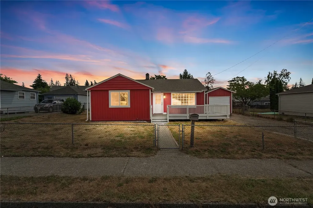 3236 Phillips Avenue Bremerton WA 98310