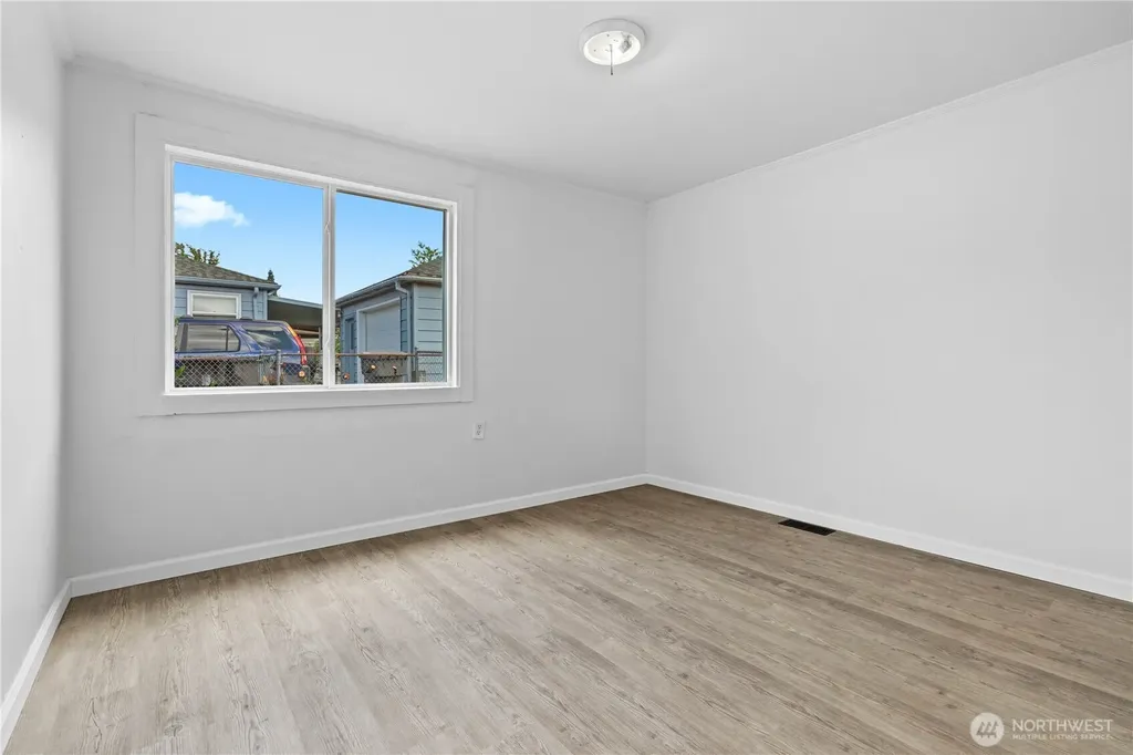 3236 Phillips Avenue Bremerton WA 98310
