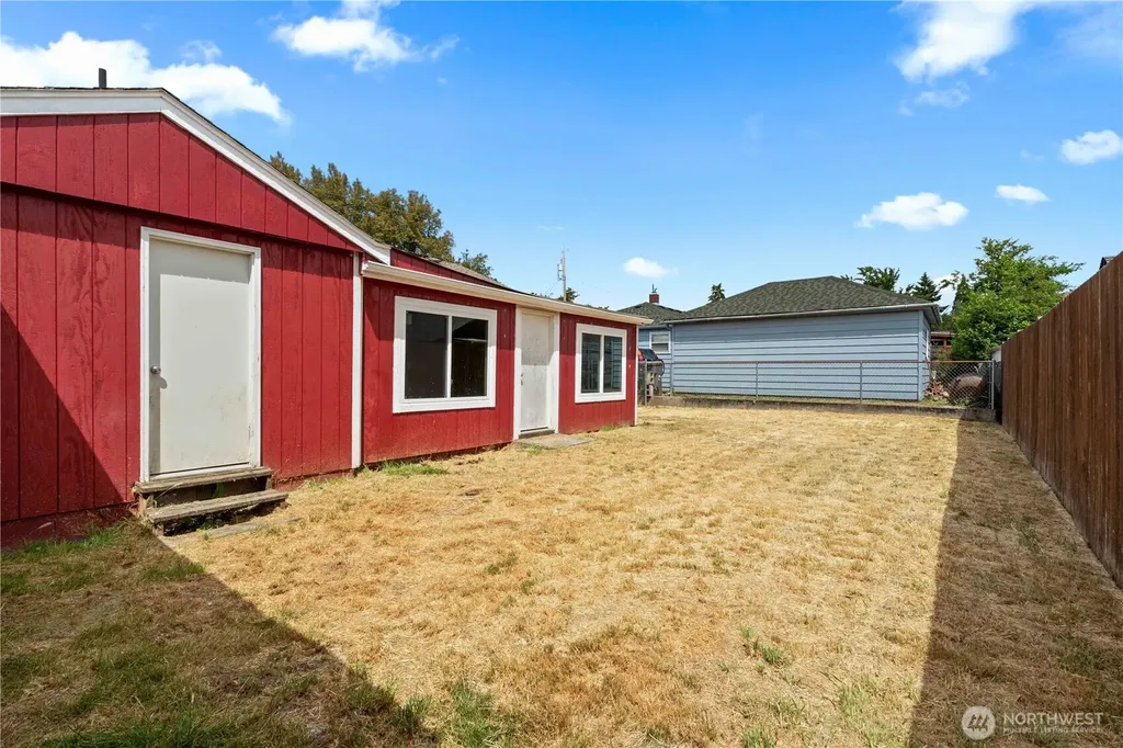3236 Phillips Avenue Bremerton WA 98310