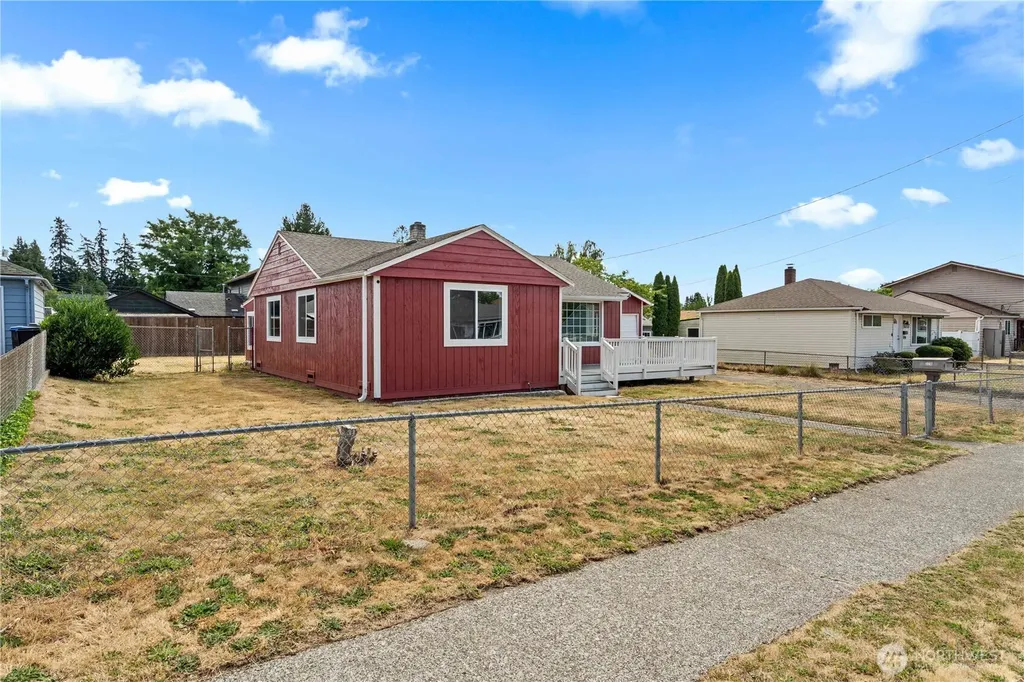 3236 Phillips Avenue Bremerton WA 98310
