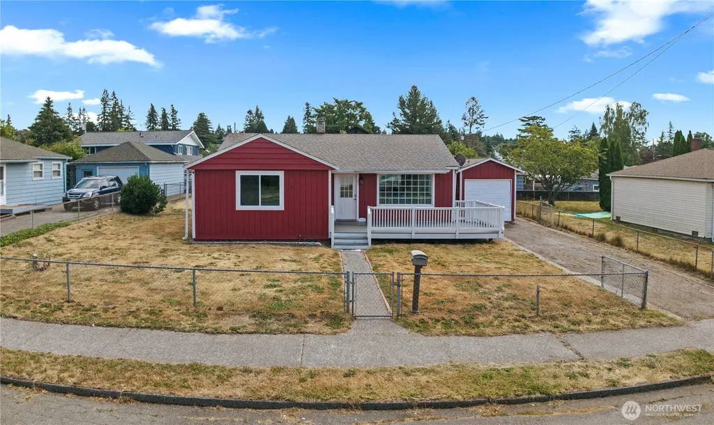 3236 Phillips Avenue Bremerton WA 98310