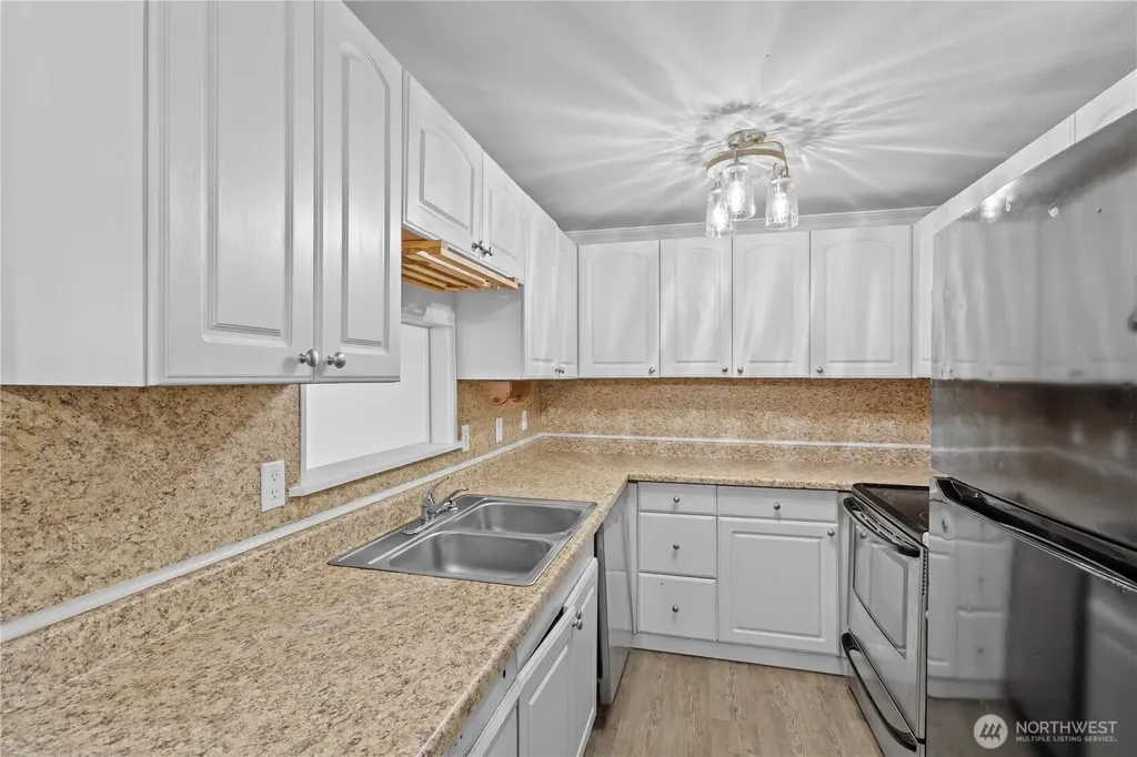 3236 Phillips Avenue Bremerton WA 98310