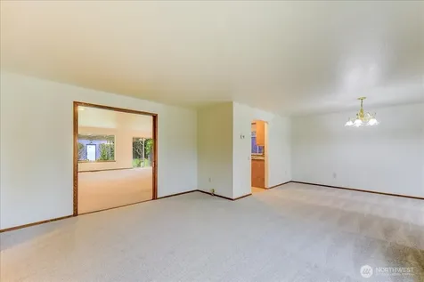 20426 Dayton Avenue N Shoreline WA 98133