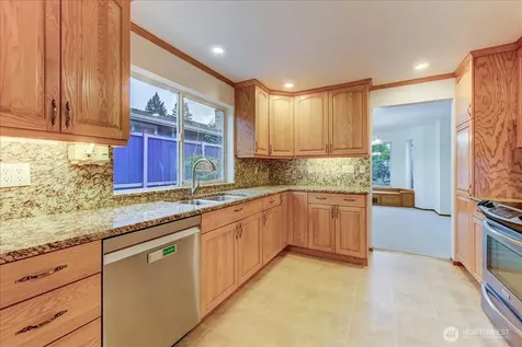 20426 Dayton Avenue N Shoreline WA 98133